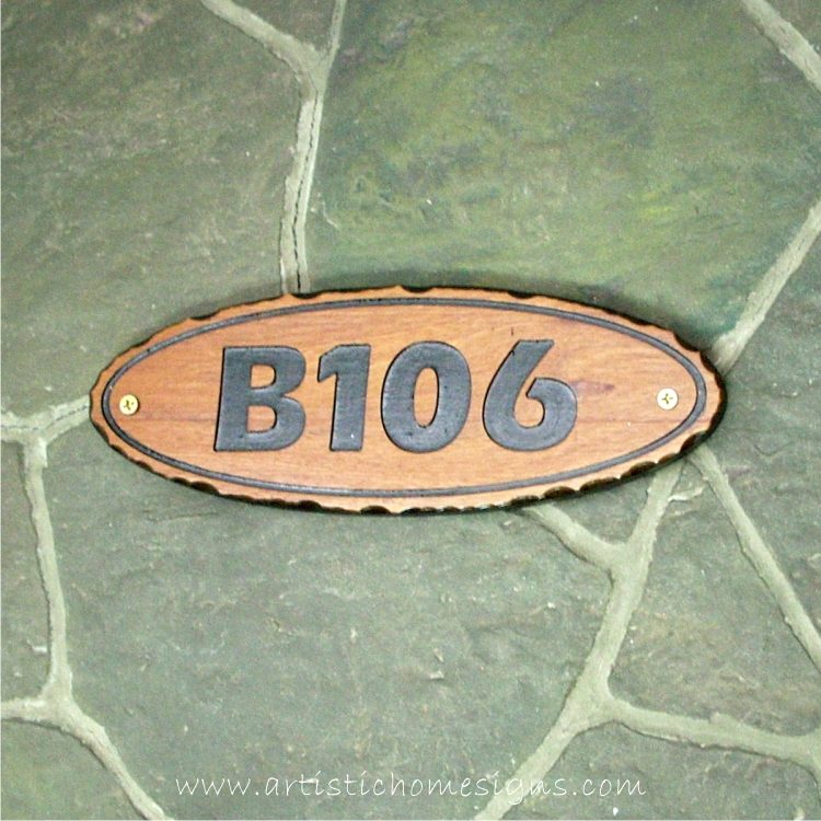 WDO-090 Oval Wooden Border House Sign B106