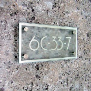 Rectangle Chrome Mirror Border With Sandblast Frosted Finishing Sign 6C-33-7