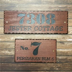 WDR-400 Rectangle Wooden House Sign Black Letters 7308