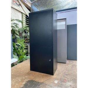 MLB638-Back door